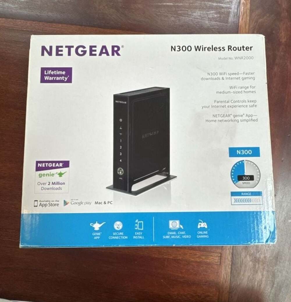 NETGEAR WNR2000 N300 Wireless Router WiFi Router w/ Power Adapter Tested Working